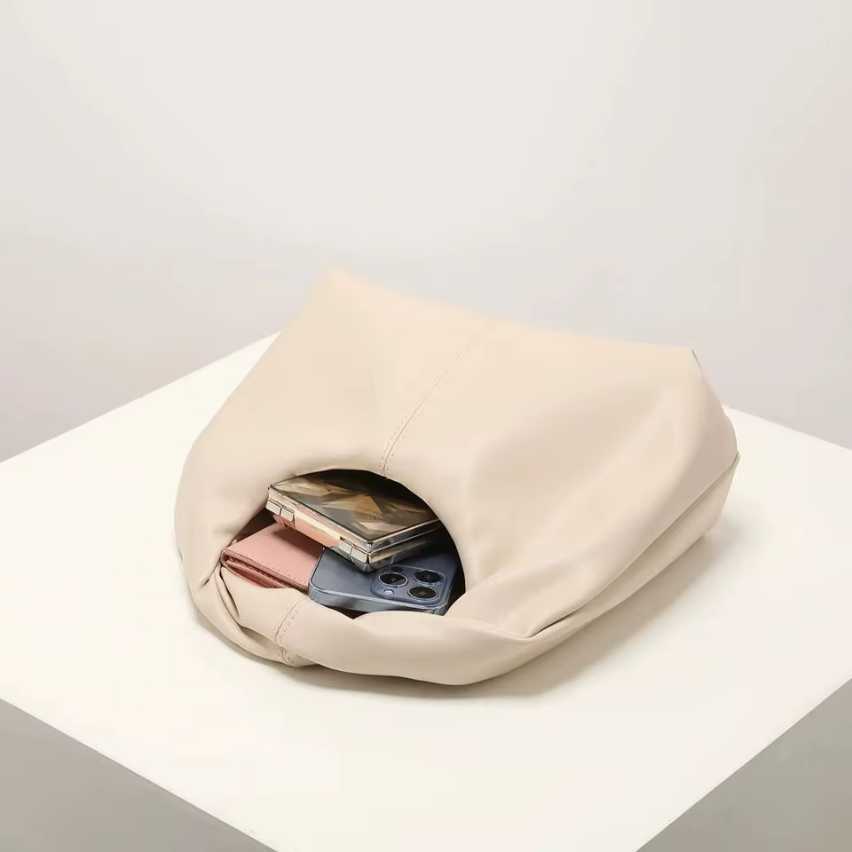 Stylish twist square bag, solid color top clutch bag, simple and versatile commut