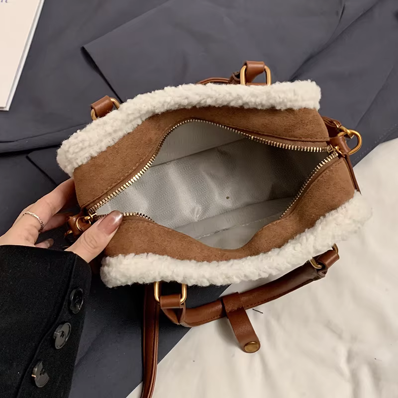 2024 Winter Lamb Woolen Handbag Women's Bag Designer Plush Handbag Fashion Casual Shoulder Messenger Bag Female Square bolsas