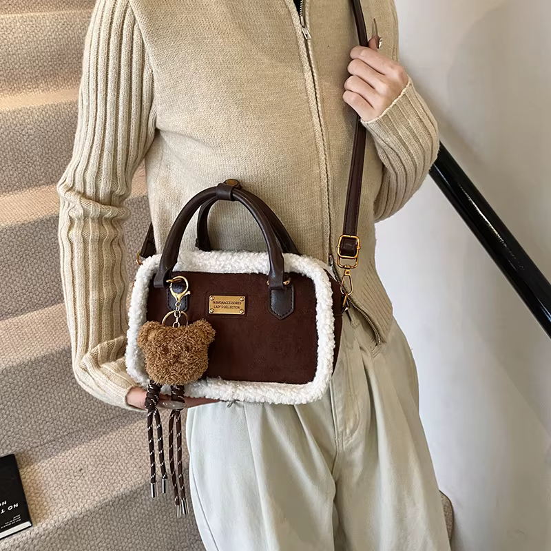 2024 Winter Lamb Woolen Handbag Women's Bag Designer Plush Handbag Fashion Casual Shoulder Messenger Bag Female Square bolsas