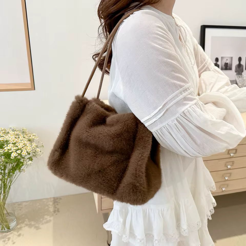 Handbag Faux Mink Plush Bag Temperament Armpit Women's Bag Large Capacity Shoulder Bag Fall/Winter New Arrivals